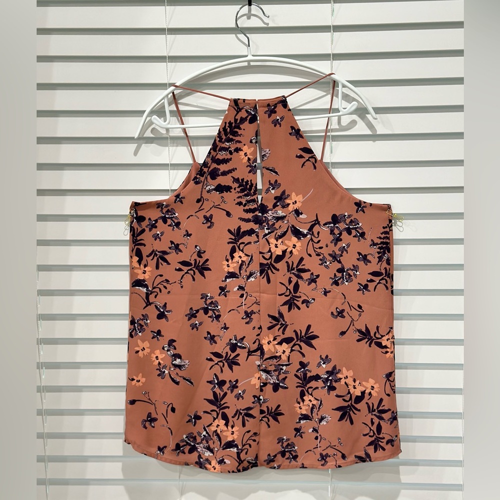 Express Top - Picture 4 of 5